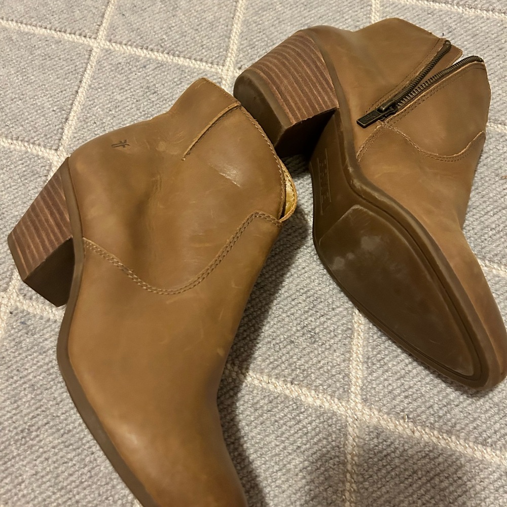 Vguc FRYE boots 8.5 - Picture 9 of 10